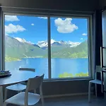 Apartment Fjord Olden