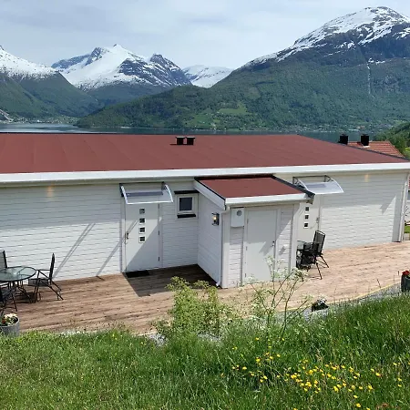 Fjord Apartment *