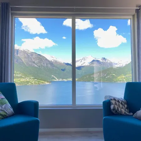 Fjord Apartment Olden